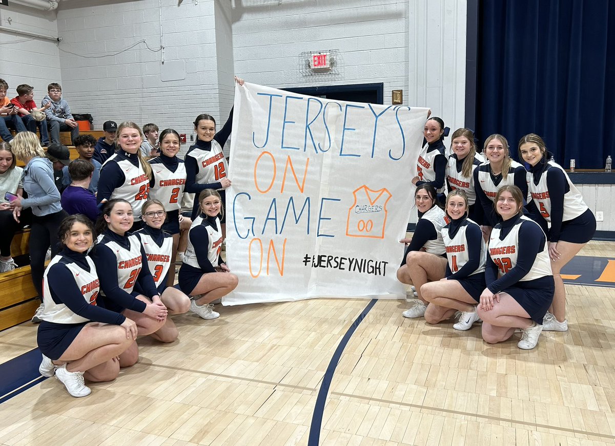 Illini West Cheerleading 💙🧡 tweet media