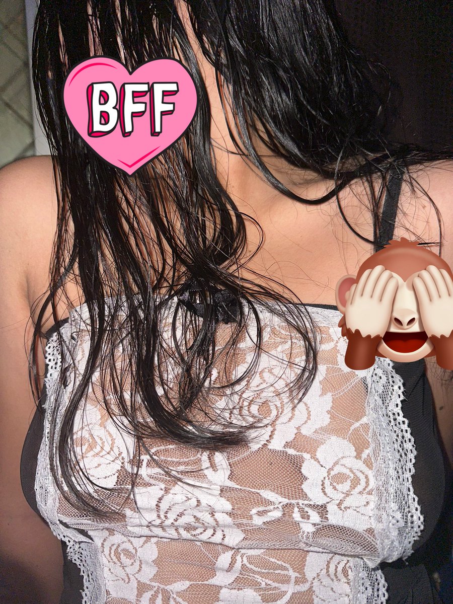 CAZTWT's tweet photo. 👋 Hola hola! 
Me vestí de sirvienta 🤭 para complacer los deseos de mi esposo. 🫣 
Bonita y sexosa noche para todos 🫶
#HotwifeTJ #SwingerMX #Tijuana #parejasw https://t.co/KVtaTBdccR