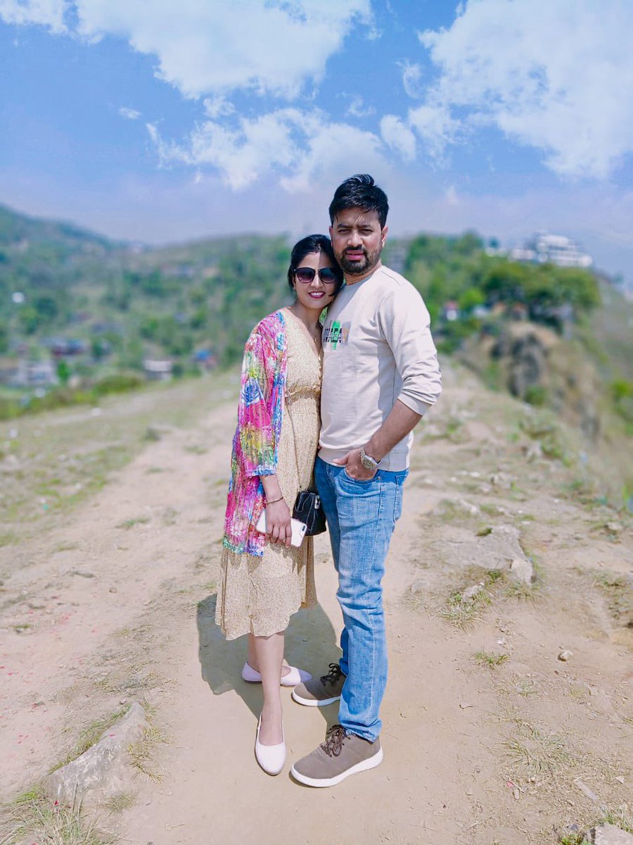 happy anniversary भन्दिनोस् त झ्याप्प लाएर ।