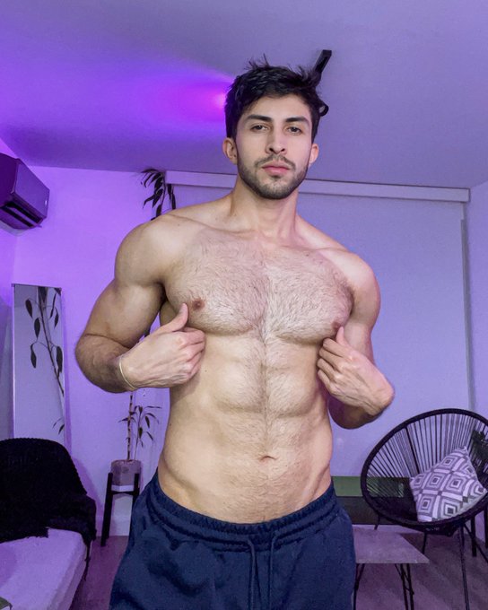 New Instagram: https://t.co/irzIrlz7JT  Follow me 🙏🏻🥹 https://t.co/f5ilv3YPMK