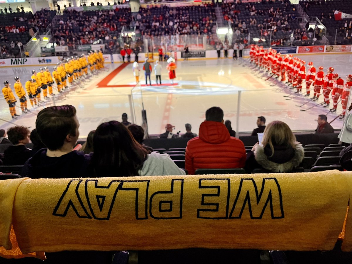 LaurPatts's tweet photo. @QueensMHockey @queensgaels https://t.co/uJi1vazwkC