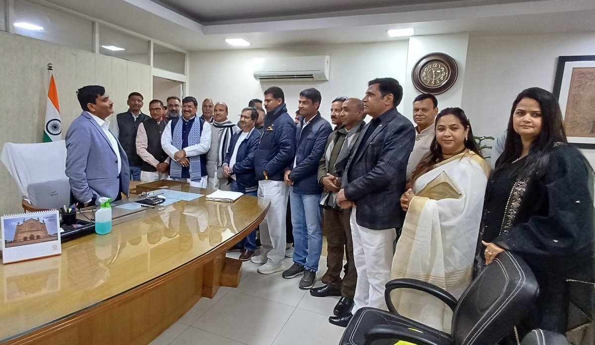 उत्तर प्रदेशीय प्राथमिक शिक्षक संघ जनपद गाजियाबाद के प्रतिनिधिमण्डल द्वारा जिलाधिकारी श्री इन्द्र विक्रम सिंह जी का उनके कार्यालय पर अभिनन्दन किया गया।
<a href="/dm_ghaziabad/">DM Ghaziabad</a> 
<a href="/ChiefGhaziabad/">CDO Ghaziabad</a> 
<a href="/BsaGhaziabad/">BSA OFFICE GHAZIABAD</a> 
माननीय<a href="/CMOfficeUP/">CM Office, GoUP</a> 
<a href="/basicshiksha_up/">Department Of Basic Education Uttar Pradesh</a>