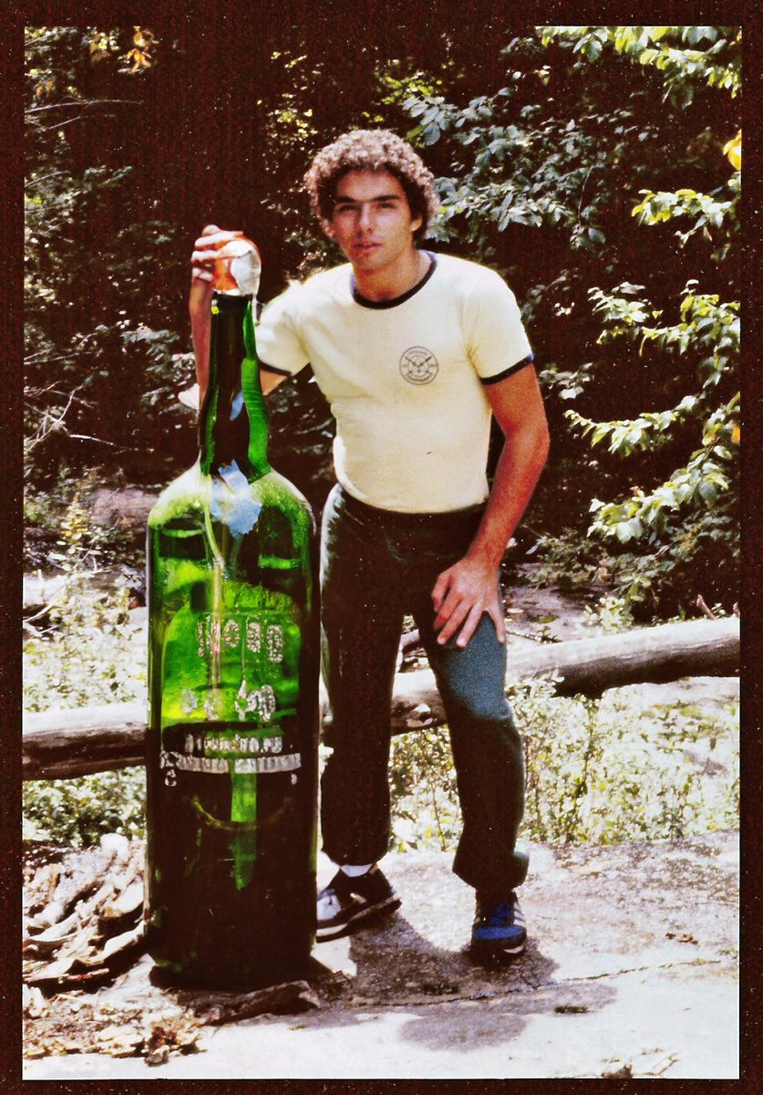 SteveUrszenyi's tweet photo. Playing the "Me at 21" game. But I had to use my best Photoshop skills to remove a former girlfriend from the photo and substitute in the booze bottle.

#MeAt21 https://t.co/TvutzBCg0D