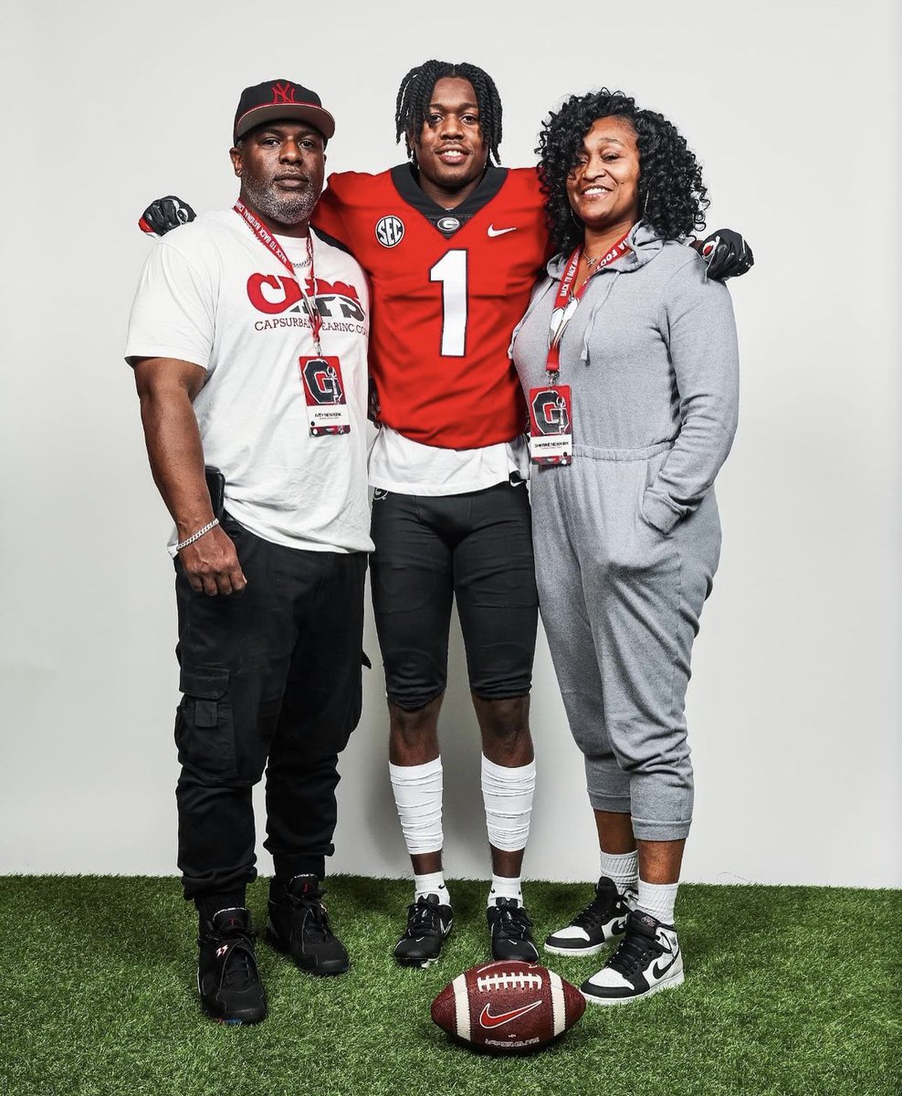 2025 3⭐️ WR Nasir Newkirk @NasNewkirk from Dudley HS (Greensboro, NC) on his visit to Georgia: