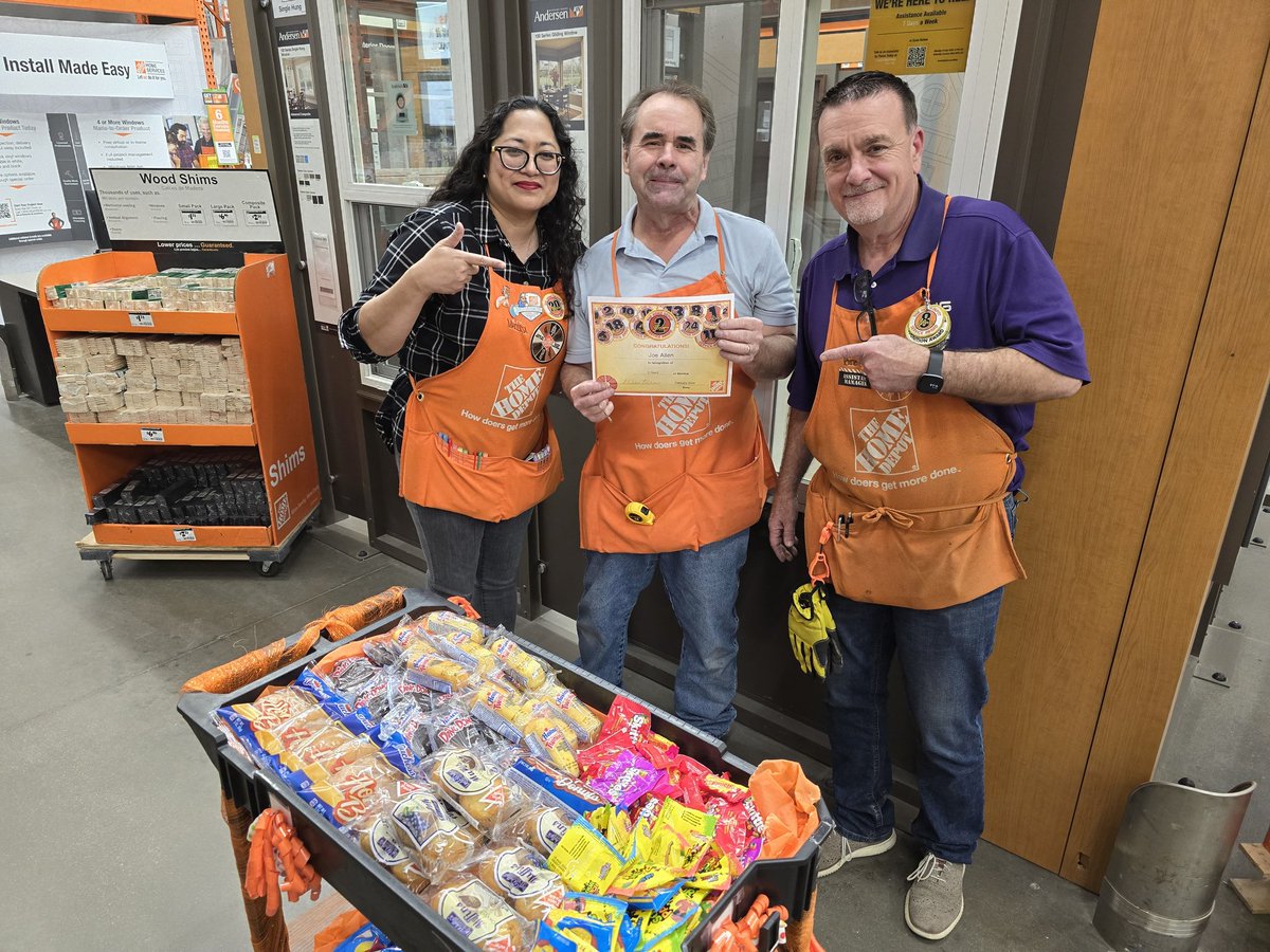 Marissa Sacro (@msacrothd) on Twitter photo 🎉🎉Celebrating February anniversaries here at #6533!!! Congratulations to Kenny(12 yrs), Bruce(8 yrs) and Joe(2 yrs)!🎉🎉 <a href="/ventura1327/">Elisabeth Ventura</a> <a href="/BRHD6/">BR_HD</a> <a href="/THDShawnJenkins/">Shawn Jenkins</a> <a href="/DeniseSt6533/">denise</a> <a href="/TristanG22/">Tristan Grady</a> 🎉🎉Celebrating February anniversaries here at #6533!!! Congratulations to Kenny(12 yrs), Bruce(8 yrs) and Joe(2 yrs)!🎉🎉 <a href="/ventura1327/">Elisabeth Ventura</a> <a href="/BRHD6/">BR_HD</a> <a href="/THDShawnJenkins/">Shawn Jenkins</a> <a href="/DeniseSt6533/">denise</a> <a href="/TristanG22/">Tristan Grady</a>