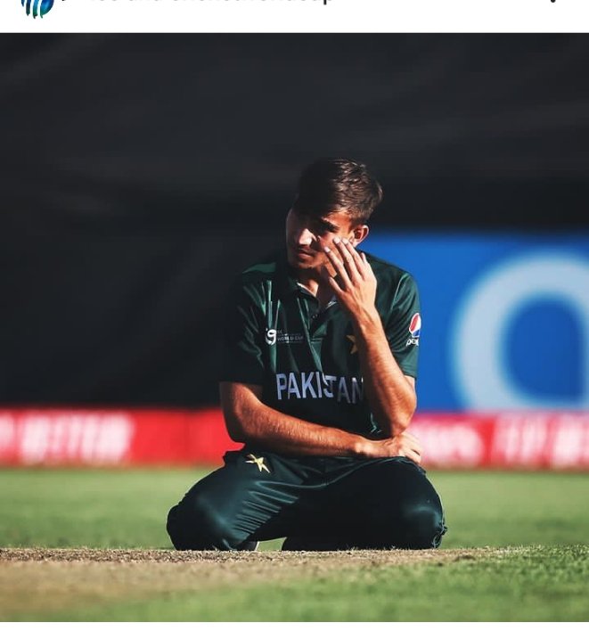 zeeshannawaz56's tweet photo. Har dfa hamary sth hii q😔 Heart touching moments yesterday Bad Luck😌 But What a effort by younstar 💯 Well Played You are our Future Star ❤️
#PAKvsAUS
#OTDirecto7F https://t.co/t52OklY8nK