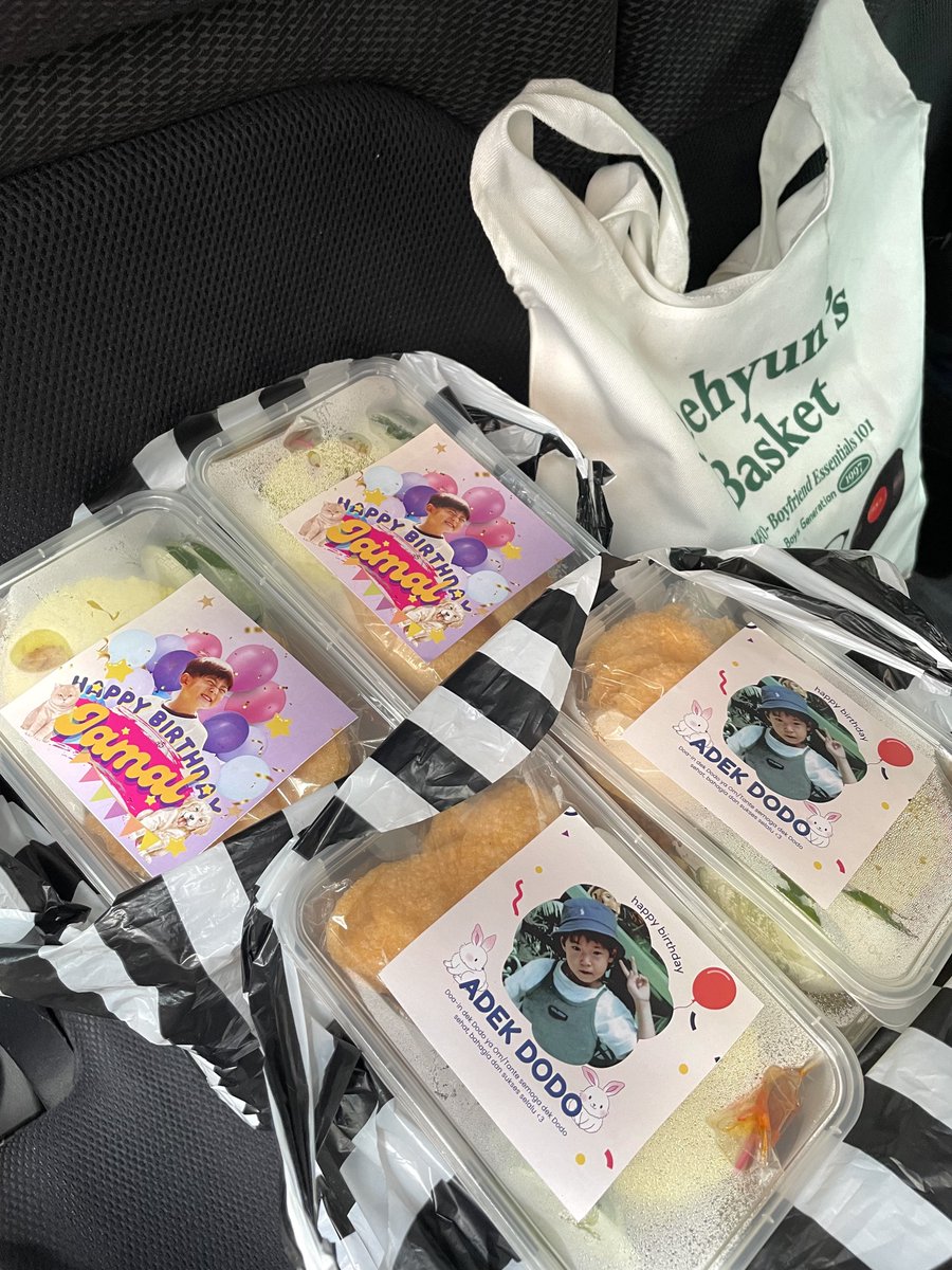 joheunaI's tweet photo. alhamdulillah februari tahun ini masih dikasih rejeki buat bagi-bagi kecil lagi bareng @chascarlett_ @dearshasa ♥︎ 

we received looots of contagious smile and got to hear very very nice wishes for the boys. beyond happy! 🥹 happy birthdaaay uri sijakz u’re so loved by many! ♡ https://t.co/e6GcHwvk23