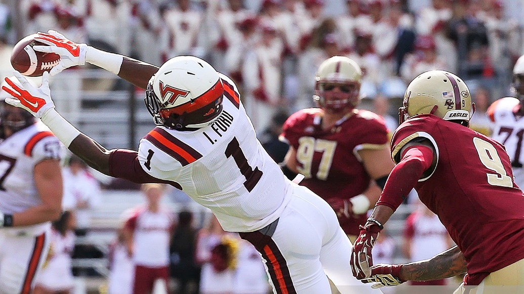 Happy Birthday, Isaiah Ford!! 🎉🎂🎈🎊🎁🎉🎂🎈🎊🎁 Isaiah Ford owns the #Hokies records for most receiving yards in a season (1164), most receptions in a season (79), most TD receptions in a season (11) and most career TD receptions (24). 🦃 #HokieLegend