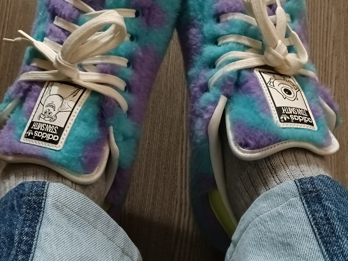 2005Daddyj's tweet photo. #BHMKOTD24 #BHMKOTD
Feb 8th, 2024 - Crazy Days
In honor of the life and legacy of Kobe Bryant we will first celebrate his initial shoe deal.
Conferencing in my favorite Adidas- Stan Smith x Monster's Inc #KOTD #yoursneakersaredope #EndAlz #NotEasyBeingGreen #MuchaMucha https://t.co/V058OdId37