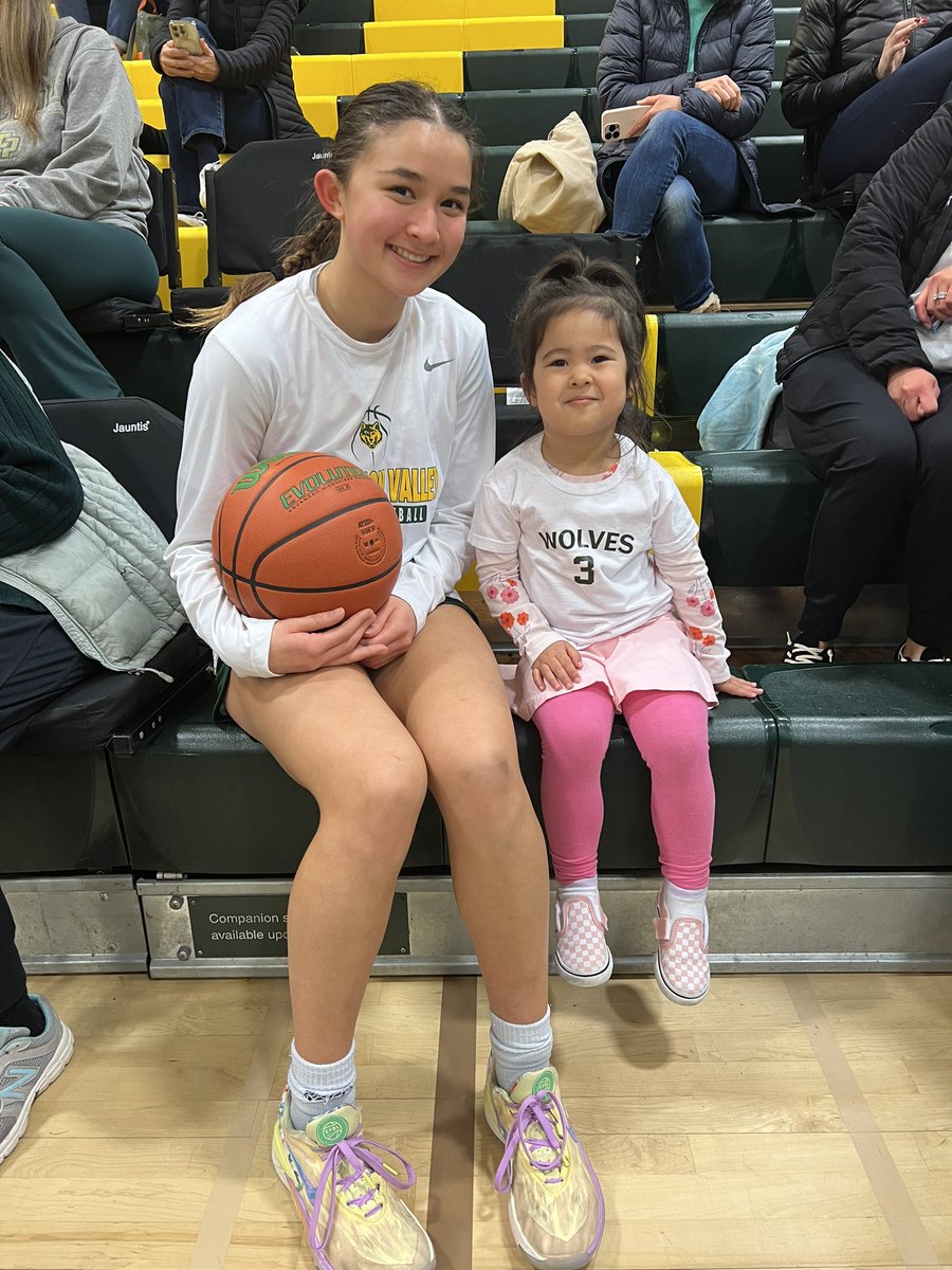 Super Fan Mariella Borghi was in the house with her Sierra Chambers Jersey!