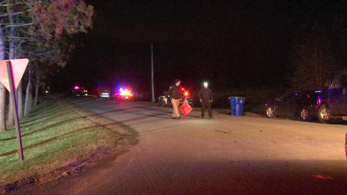 13WHAM's tweet photo. NEW: Authorities are investigating a deadly crash that took place yesterday evening on McNamar Road in the town of Barre in Orleans County. Details are limited at this time.

(📸: @aleciak) https://t.co/2R24NBXmHt