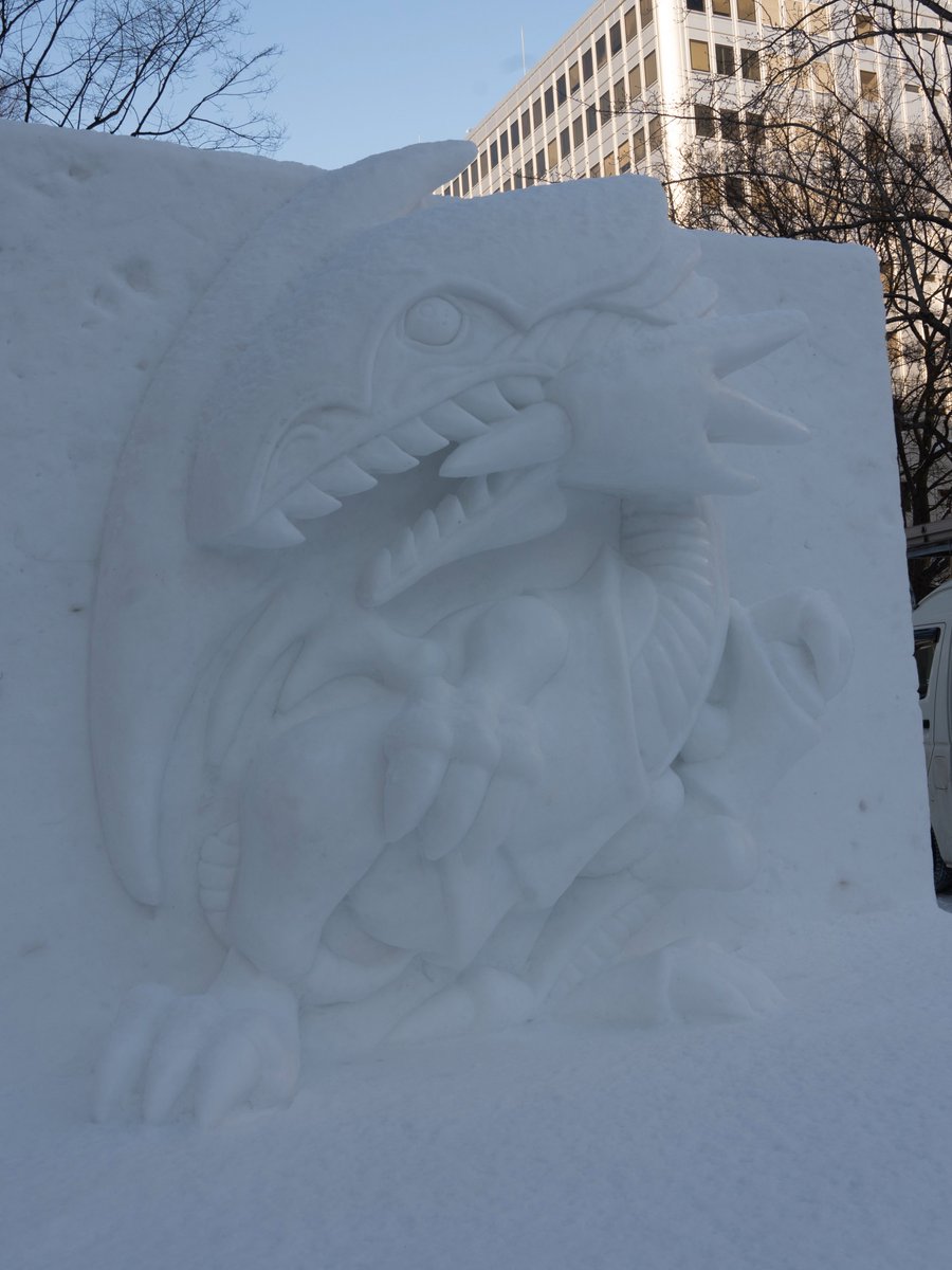 ⋰ #2024さっぽろ雪まつり にて #青眼の白龍 の雪像を展示中