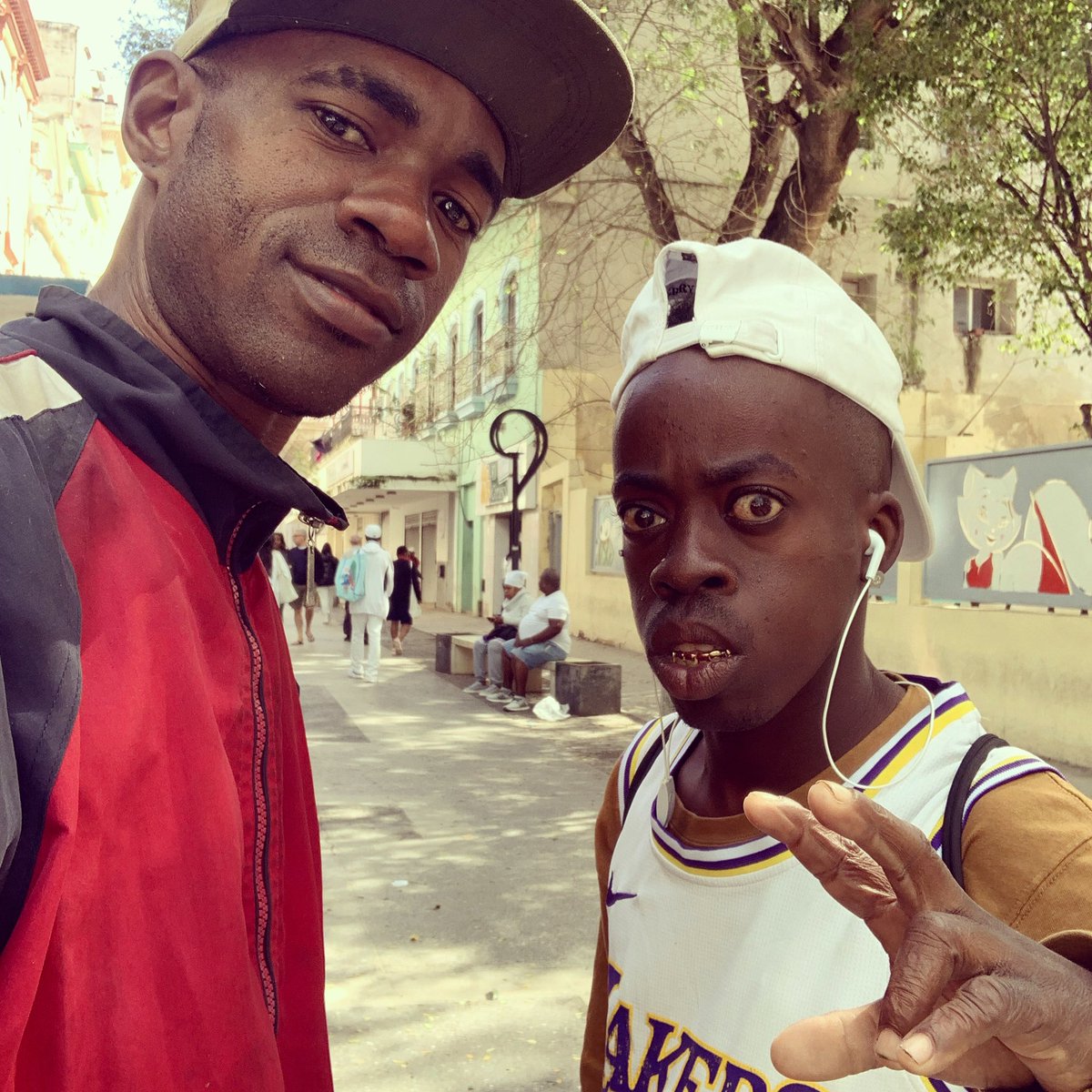multimaxcuba's tweet photo. Dice Marlon que todo está bien 👍 Saludence 🖖

https://t.co/hEsEPWaLJi https://t.co/rVke1ecqgj