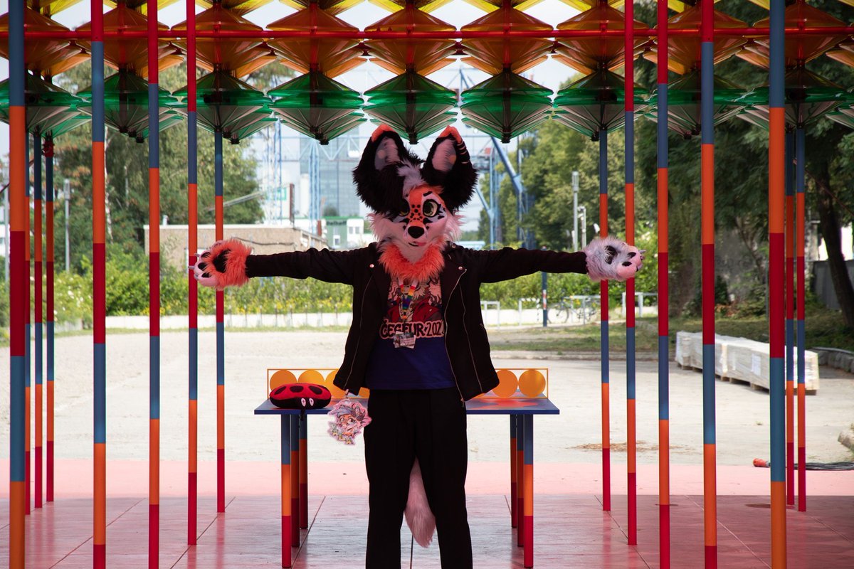 I have so many sweet memories at Estrel and #Eurofurrence, sad its no longer here.

FB/Twitter
📷 <a href="/RustyFoxi/">Rusty Fox</a>
🧵 <a href="/Fireflystudiof2/">Fireflystudiofurry</a>
#furry #furryfandom #fursuit #fursuiter