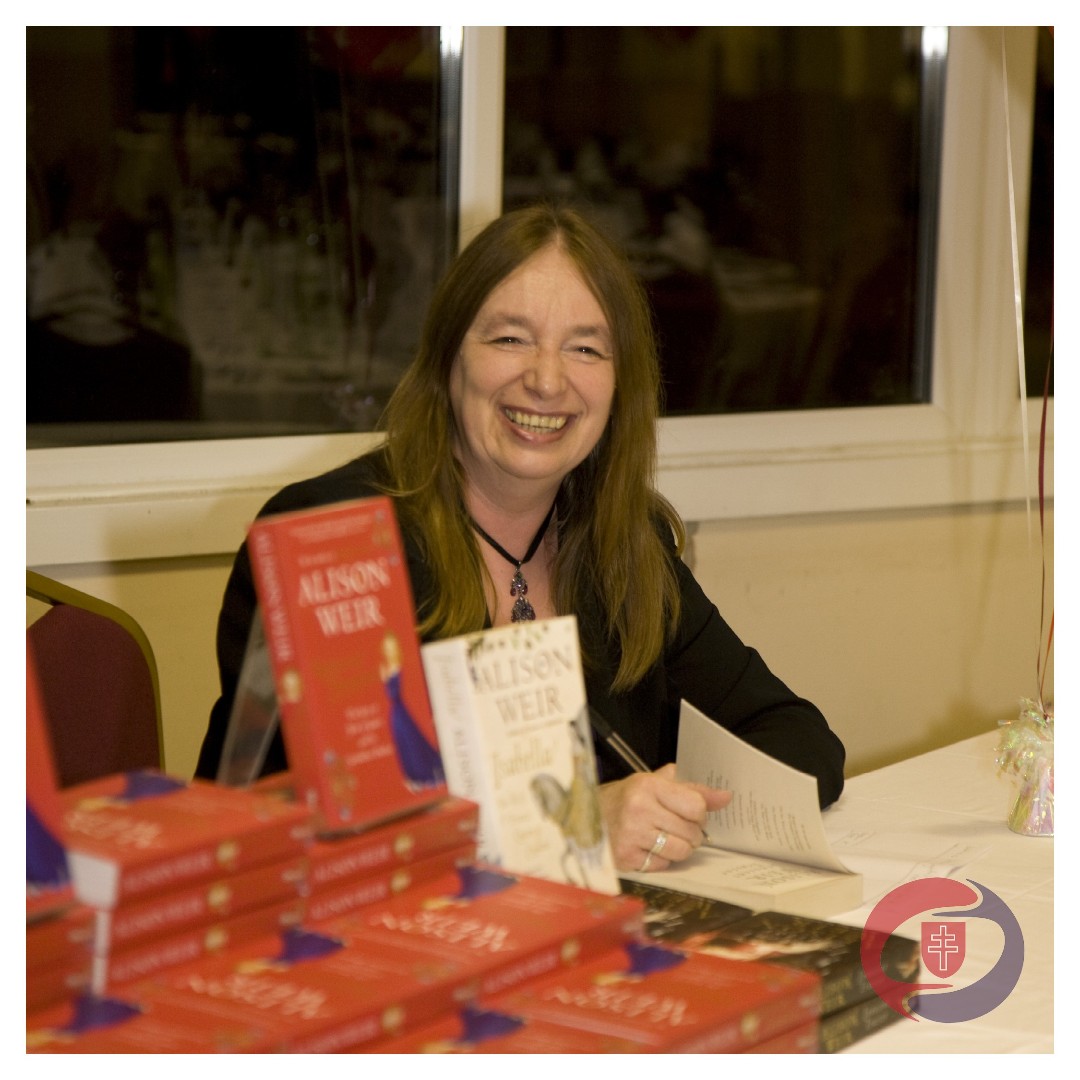 NewHallAlumni's tweet photo. Next month, New Hall School will be holding a Literary Dinner with Jimmy Burns, author of 'A Faithful Spy', to which all alumni are invited 📚

🎫 Tickets: https://t.co/yrwtcg3doT

[📸: Past Literary Dinners with  Tony Tuckwell (2006) and Alison Weir (2008)] https://t.co/40KTb1xmsR