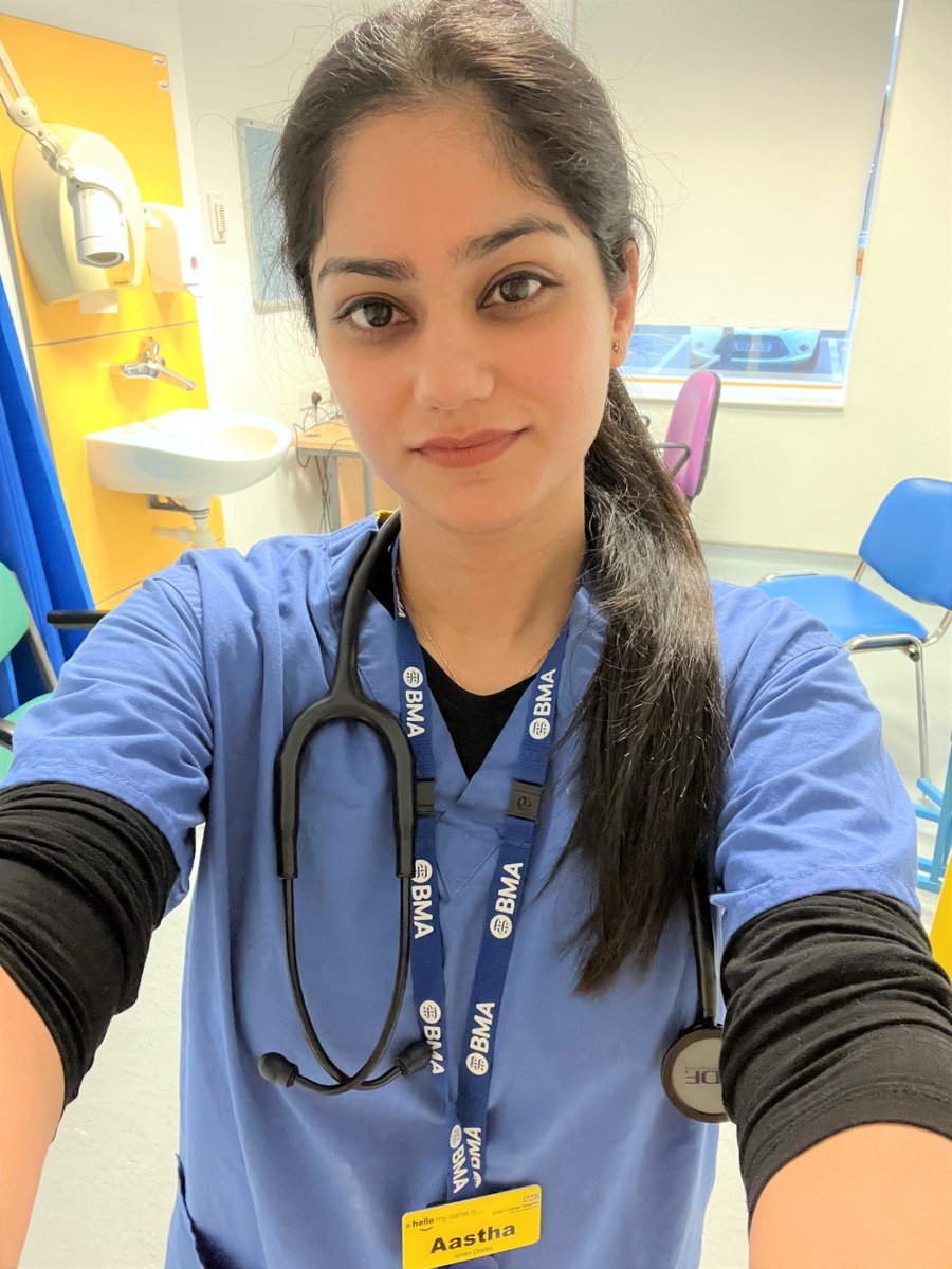 📻 'I really love my job, it’s busy but I really love it.' Dr Aastha Mattoo, Junior Clinical Fellow in Emergency Medicine at the PRUH spoke with @BBCRadioLondon about the behind-the-scenes of 24/7 working! 🔊 Listen on @BBCSounds at 49m 38s ➡️ bit.ly/489UyRj