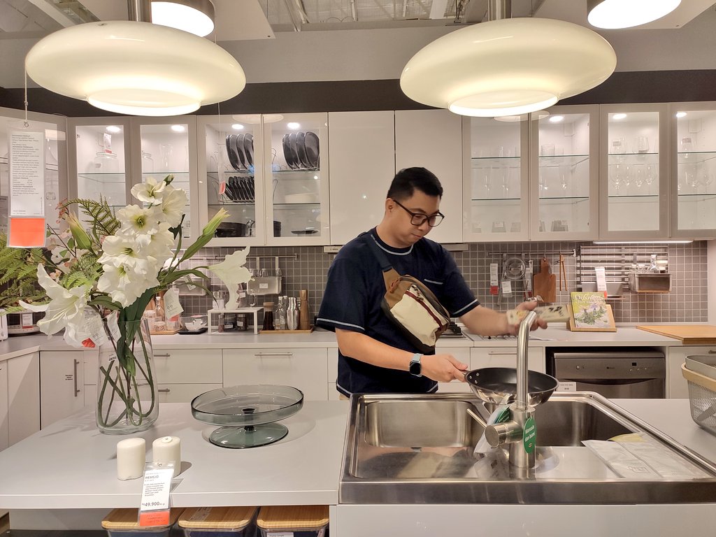 Utie Uhu tweet media