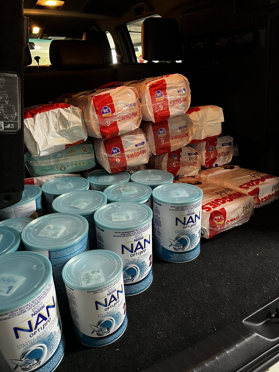 SpringboksFFC's tweet image. @Murf_NFL 
@ff_spaceman 
@WendiEarley 
@JimCoventryNFL 

The 2023 End Gender Based Violence tourney is in the books!

Winners have been paid.

And, more importantly, today my wife &amp;amp; I donated $525 of formula and nappies to the @DoorofHopeJHB on behalf of the league.

Thank you!!!