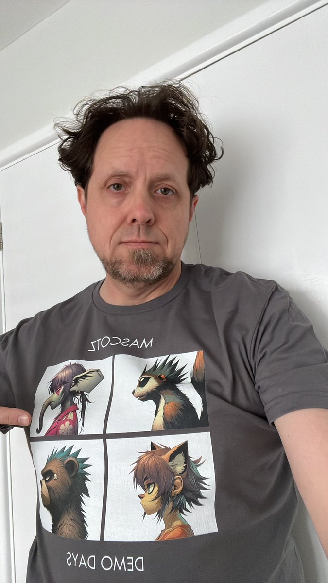 pchittum's tweet photo. How could I resist this shirt? #shirtforce #mascotz https://t.co/OIdKFRoXE6