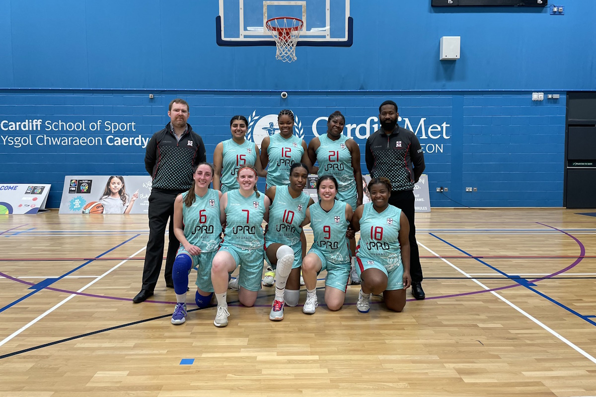 bballengland's tweet photo. Good to be back 👊

The English Universities Sport (EUS) women's basketball team celebrated the first anniversary of their reformation with a trip to St Alban's to take on the WBBL's Oaklands Wolves.

https://t.co/cmssCZlyNW https://t.co/niVXQF2IIg