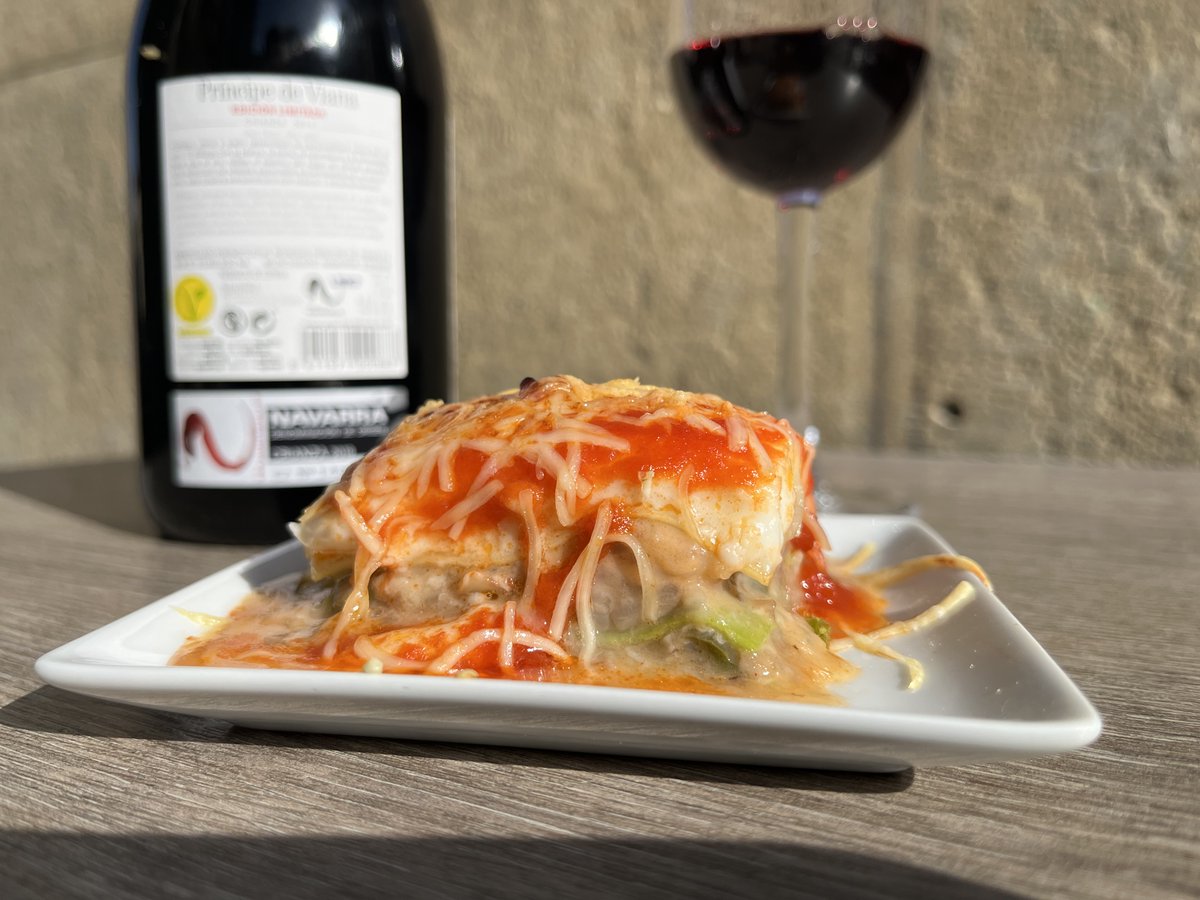 ANAPEH, Hostelería Navarra (@anapehturismo) on Twitter photo La casquería es una delicia para much@s y ahora podréis degustarla en más de 30 bares de toda Navarra.
#rutalacasqueria #erraienbidea
🔍gastrorutasnavarra.com/evento/ruta-de…
<a href="/VisitPamplona/">Pamplona - Iruña Turismo</a> <a href="/Pamplona_ayto/">Ayuntamiento de Pamplona</a> <a href="/VisitNavarra/">Visit Navarra</a> <a href="/Reyno_Gourmet/">Reyno Gourmet</a> <a href="/vinosnavarra/">Vinos Navarra</a> <a href="/CPAEN_NNPEK/">CPAEN NNPEK</a> <a href="/CRuralNavarra/">Caja Rural de Navarra</a> <a href="/CooperativaHos1/">Cooperativa Hostelería Navarra</a> La casquería es una delicia para much@s y ahora podréis degustarla en más de 30 bares de toda Navarra.
#rutalacasqueria #erraienbidea
🔍gastrorutasnavarra.com/evento/ruta-de…
<a href="/VisitPamplona/">Pamplona - Iruña Turismo</a> <a href="/Pamplona_ayto/">Ayuntamiento de Pamplona</a> <a href="/VisitNavarra/">Visit Navarra</a> <a href="/Reyno_Gourmet/">Reyno Gourmet</a> <a href="/vinosnavarra/">Vinos Navarra</a> <a href="/CPAEN_NNPEK/">CPAEN NNPEK</a> <a href="/CRuralNavarra/">Caja Rural de Navarra</a> <a href="/CooperativaHos1/">Cooperativa Hostelería Navarra</a>