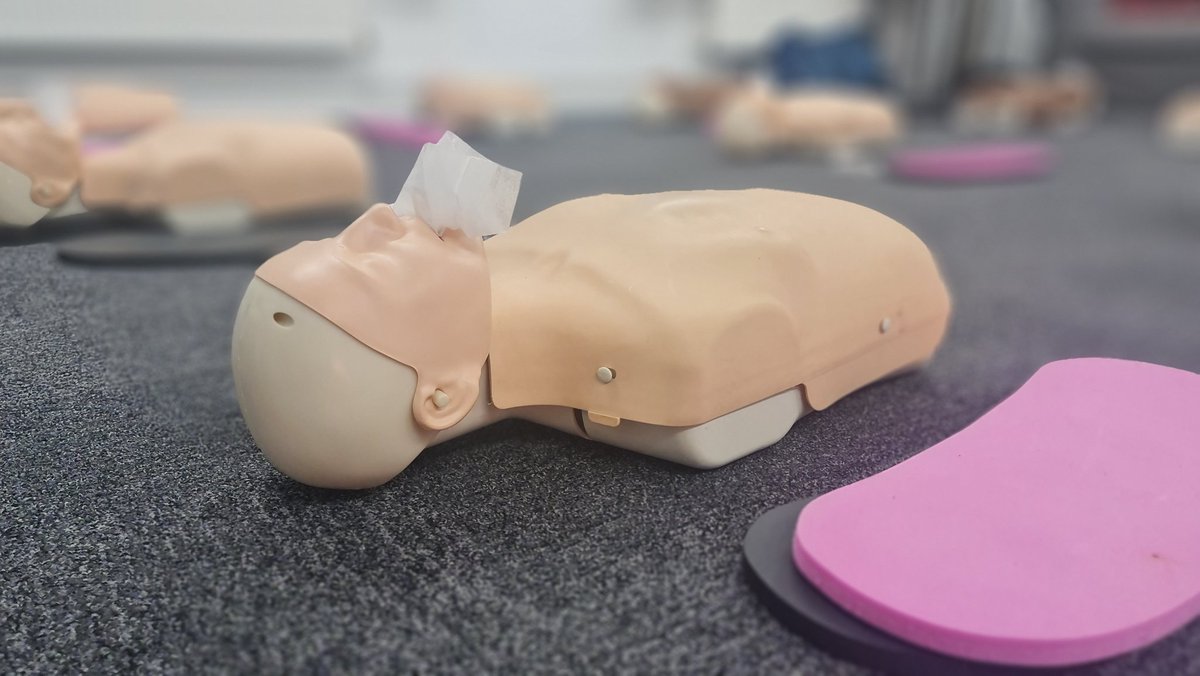 It's another evening of #CPR &amp; #Defibrillator training in our #RoyalTown of #SuttonColdfield with <a href="/counts_cpr/">CPR Counts</a> Another 19 taught #Lifesaving skills that could save a life <a href="/suttonfunrun/">2025 Royal Sutton Fun Run</a> <a href="/FastaidCFR/">Fastaid - Solihull and Birmingham</a> <a href="/Mayor_RoyalSC/">SuttonColdfieldMayor</a> <a href="/OFFICIALWMAS/">West Midlands Ambulance Service #HelpUsHelpYou</a> <a href="/AndrewmitchMP/">Andrew Mitchell</a> <a href="/trust_sutton/">Sutton Coldfield Charitable Trust</a>