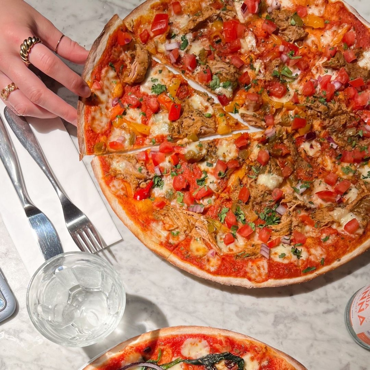 PSA: It's National Pizza Day 📢 📢 

Whether you prefer a classic margarita or a spicy Giuseppe, you can satisfy all of your pizza cravings at <a href="/PizzaExpress/">PizzaExpress</a>. 🍕 🍕 

Book your table today 👉 bit.ly/3kp1Vha

📸 [IG: @pizzaexpress]
