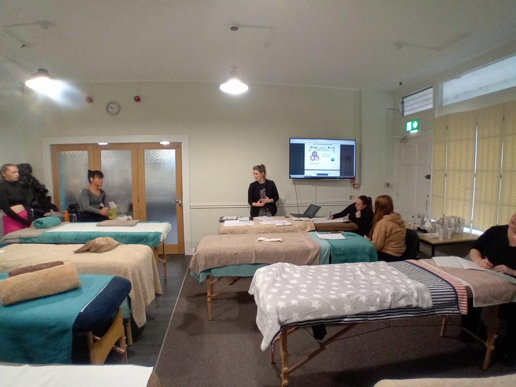 Nickala5's tweet photo. Another day Another way to invest in communities today we're running our @FlourishCIC community based Careers in Holistic Health Course - it's jam packed with learners who would never go to college in a million years &amp; all on a 12wk L2/L3 course here in Longridge, Knutsford https://t.co/lSfGijwjRA