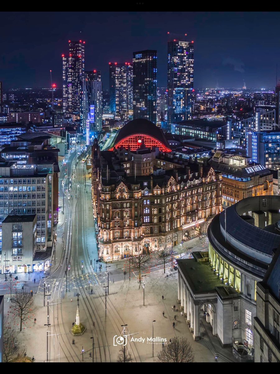 bigtonehowson's tweet photo. @HYF98334204 Manchester bye night 🙏🙏 https://t.co/MZ9HppMIXt