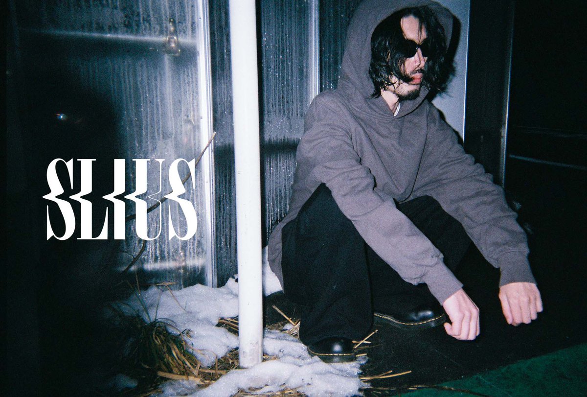SLIUS_foxx's tweet photo. [ N.  E  .W ]

新作です。

https://t.co/L3wTRjaYZ0

[ WOLF/HOODIE ]

[ HALF ZIP SWEAT SHIRT ]

[OG LOGO SOCKS SLIUS]

https://t.co/L3wTRjaYZ0 https://t.co/m6EMLNcMIY