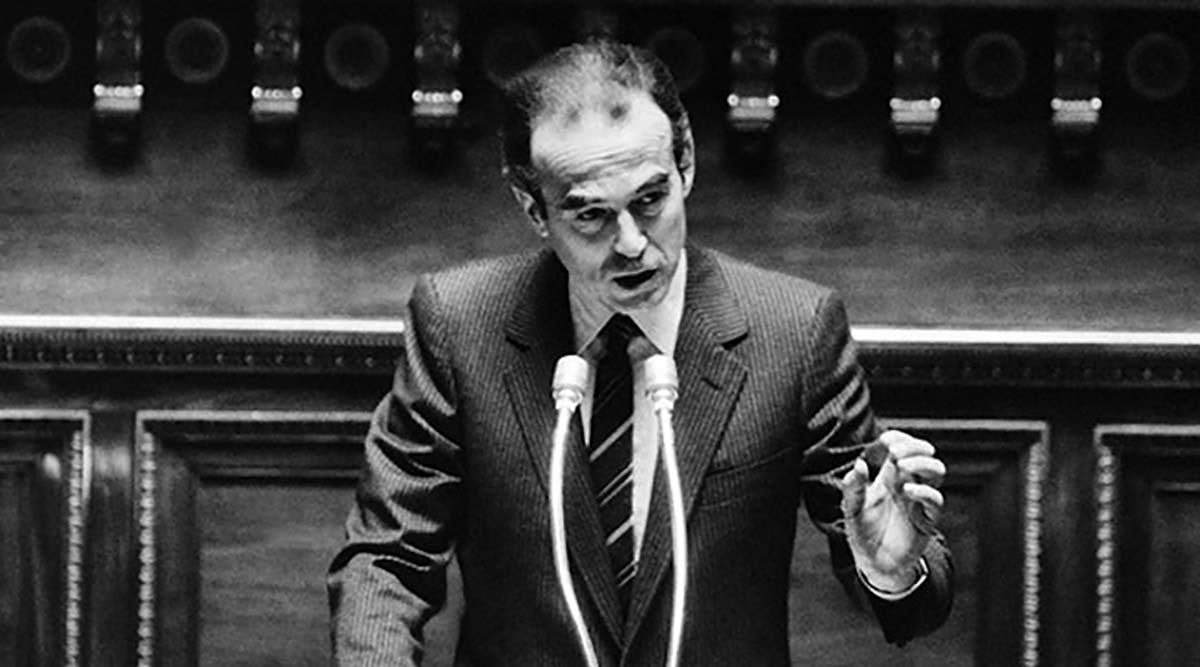mohamedbouhafsi's tweet photo. Robert Badinter fut le père de l’un des plus grands combats de notre histoire française. Son empreinte restera éternelle. https://t.co/MJ5fvIghYp