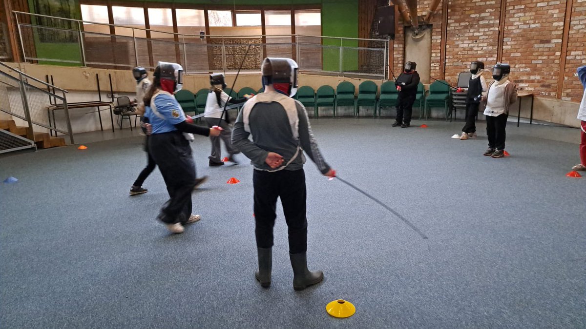 Y6Durham's tweet photo. The last photos from our fencing session @AETAcademies @MeadsteadPA https://t.co/qbn6AOZEq4