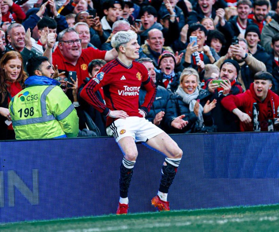 Top 10 Garnacho goals for Man United. 

[A Thread]