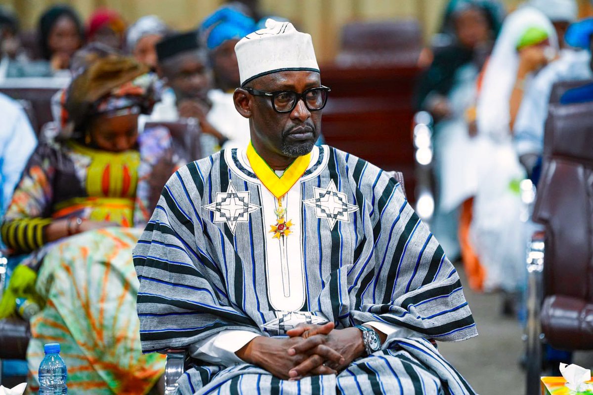 AbdoulayeDiop8's tweet photo. Au nom de Son Excellence Le Colonel @GoitaAssimi, Président de la Transition, Chef de l’État, j’ai décerné, ce jeudi 08 février 2024, des distinctions honorifiques de l’ordre national à certains Agents du Département, en guise de reconnaissance de la Nation, pour leurs efforts personnels et contribution significative dans l’animation de la diplomatie malienne au titre de l’année 2023.