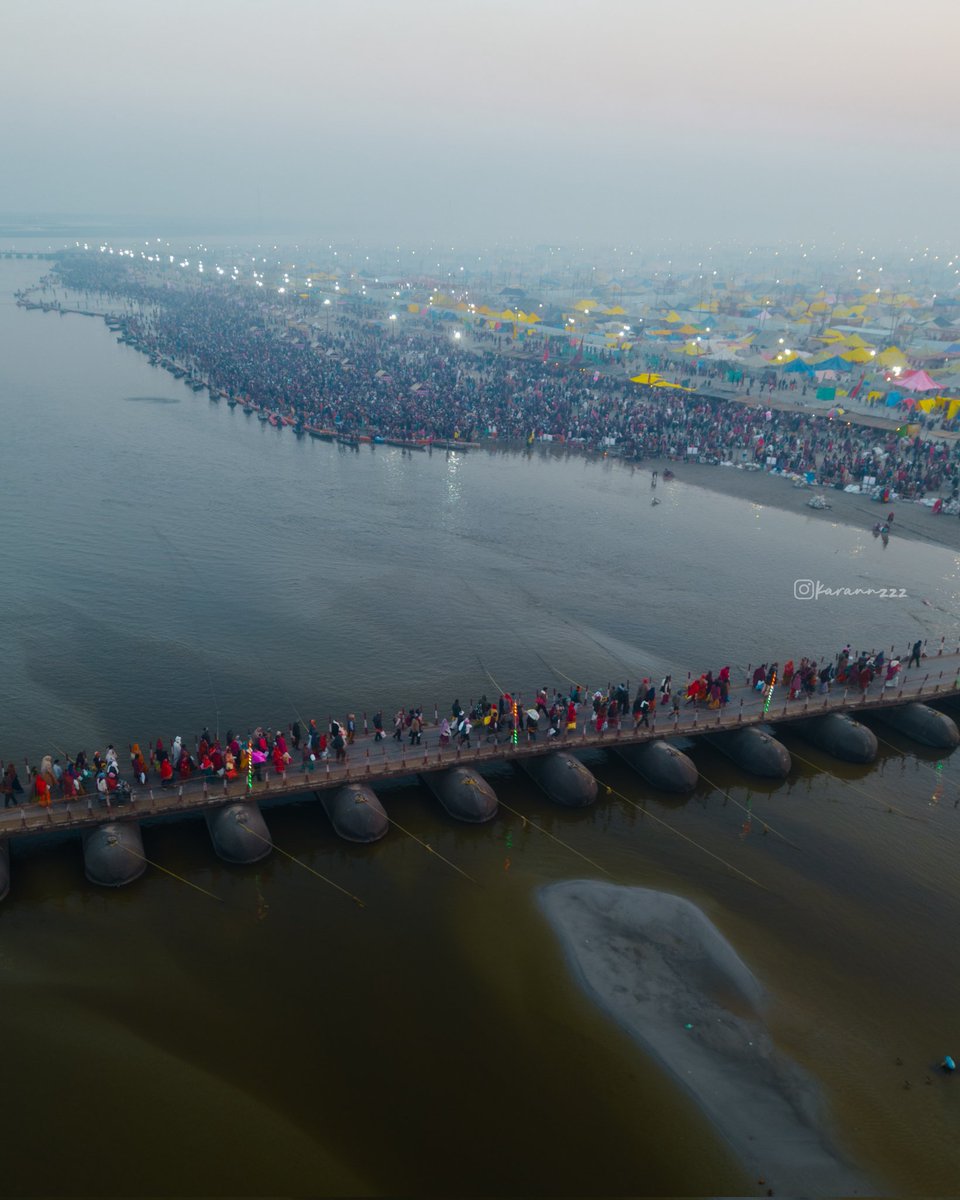 Mauni Amawasya , Magh Mela 2024 , Prayagraj, Bharat 🇮🇳❤️
Shots by Karan Kapoor 📸
#maghmela #kumbhmela