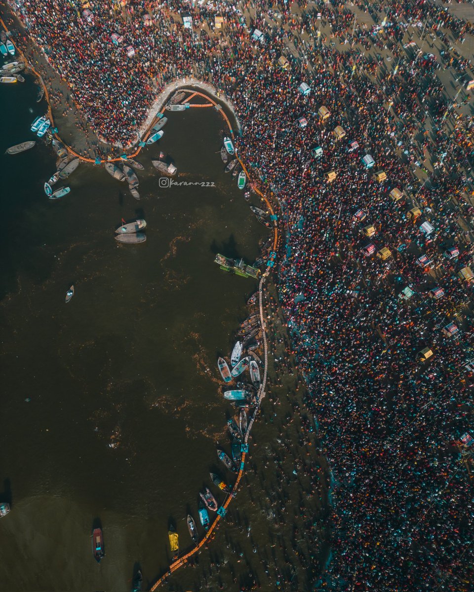 karannzzz's tweet photo. Mauni Amawasya , Magh Mela 2024 , Prayagraj, Bharat 🇮🇳❤️
Shots by Karan Kapoor 📸
#maghmela #kumbhmela https://t.co/lg3XeASA2P