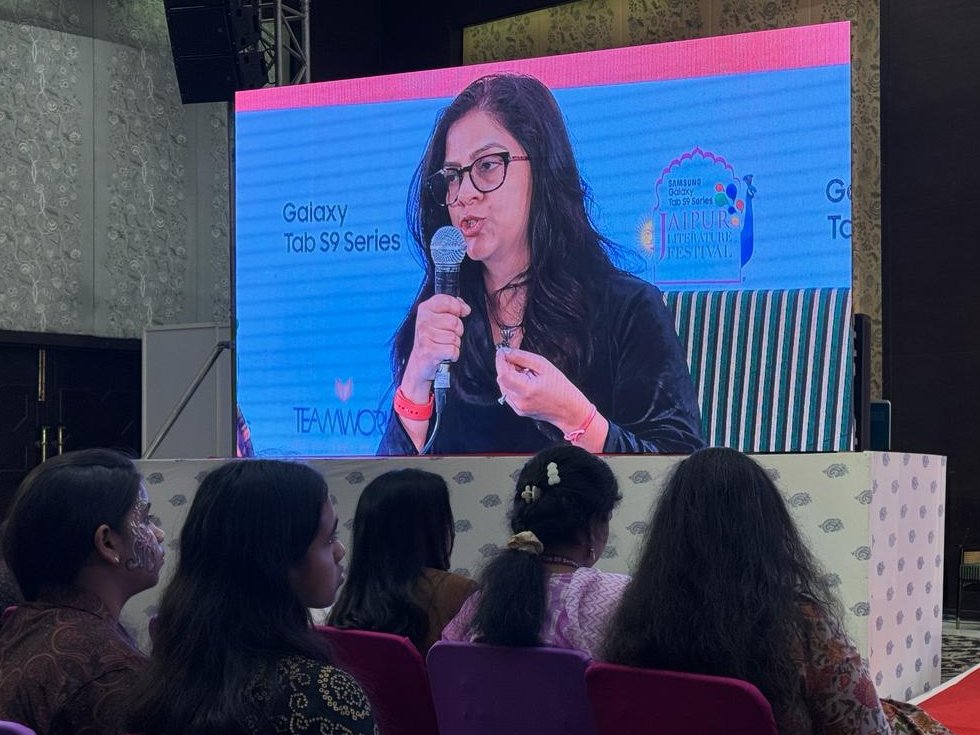 nupurgarg_winpe's tweet photo. I'm immensely honored to have spoken at the Jaipur Literature Festival 2024, as part of the panel presented by @unwomenindia on the "Crafting Inclusive Narratives: The Power of Gender-Equal Language".
#jaipurliteraturefestival #genderedlanguage #grateful @JaipurLitFest https://t.co/85Q0daT6tY