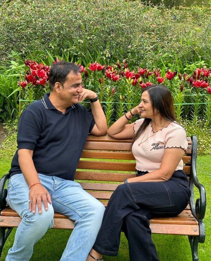 alk2507's tweet photo. Happy anniversary to this beautiful and cute couple #Vimple your love and dedication towards your relationship is inspiration for this generation...💖💐
Love you to this tom and jerry couple... hamesha esehi hanste raho or khush raho..💖🧿
#AbhishekMalhan #FukraInsaan #PandaGang https://t.co/XlRi9mVGyB