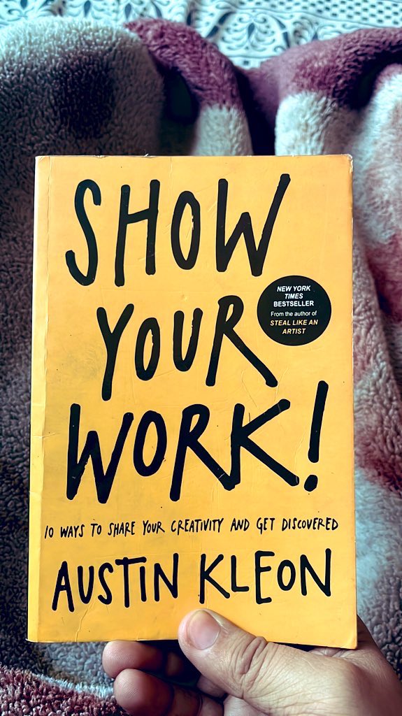 sampatsharma865's tweet image. day 3 of reading book 
Completed ✅
Book : Show your work by Austin kleon 

Today’s take : Collect email addresses from people who come across your work. Even you are not selling anything. 

Reading book daily is changing my productivity, I am more productive 🤗