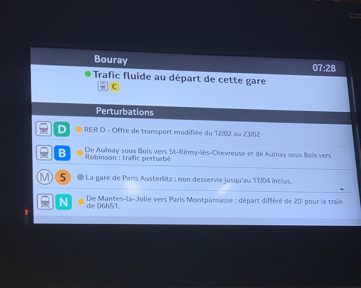 McCouvin's tweet photo. Après deux trains annulés vers Paris à la suite… le trafic est forcément fluide !
@RERC_SNCF @IDFmobilites @Asso_usagersidf #pertubations #Paris2024 https://t.co/bBVbW0FSSd