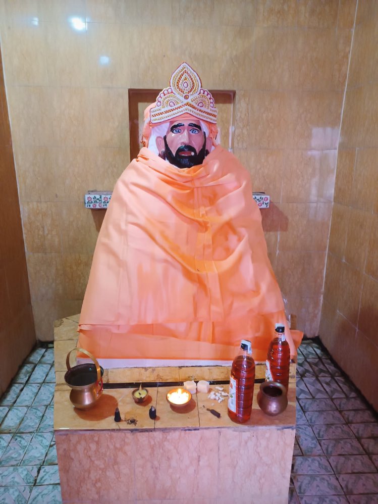 DharmbeerLamba's tweet photo. जय बाबा श्री श्री १००८ भोमनाथ जी महाराज 👏
#Urika https://t.co/lstfofoiPI