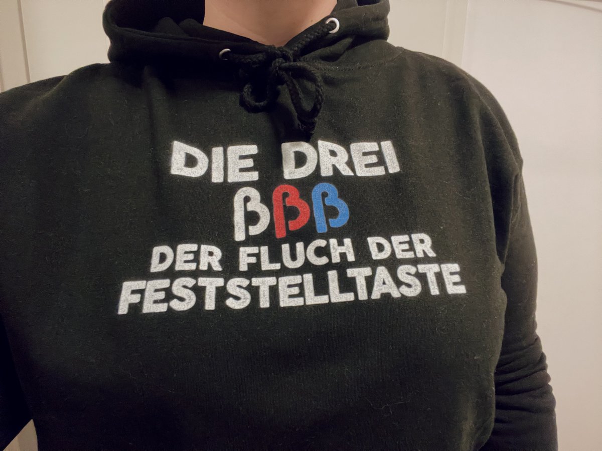 Ob ich nicht den perfekten Pulli habe, so als drei ???-Fan und Typografie-Lehrerin?