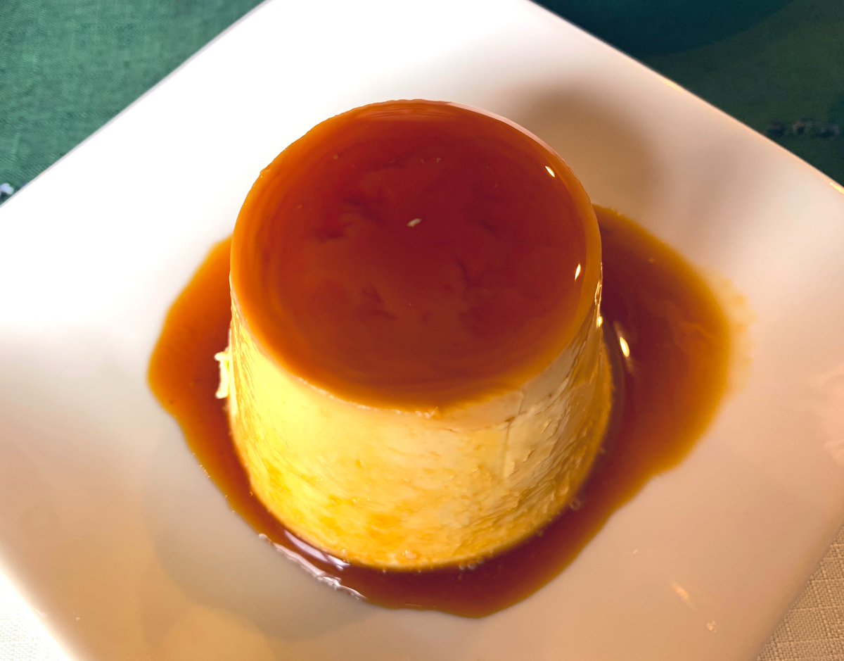 Bagel02692857's tweet photo. 中央市のイタリアンレストラン
Venite(ヴェニーテ)さんのプリン🍮
日本一のプリン二連覇✨すごい(≧∀≦)オイシイ
#中央市 #Venite #日本一のプリン
#P1グランプリ #究極のなめらかプリン https://t.co/gMvAFhaF7n
