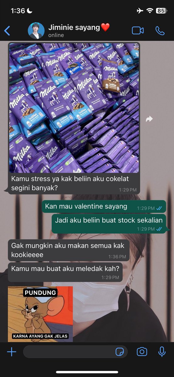 beyluvjmjk's tweet photo. KOOKMIN 3 tweets au. 

Valentine membawa berkah! 

Jm sma 
Jk kuliah https://t.co/GoYCxYFebj