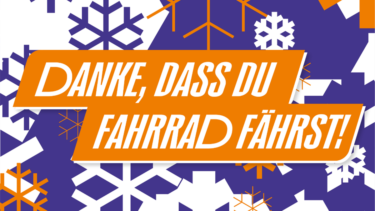 FahrradClub's tweet photo. Am heutigen #WinterBikeToWorkDay danken wir allen, die auch im Winter mit dem Fahrrad fahren! ❄️🚲 Radfahren darf aber keine Frage der Jahreszeit und keine Mutprobe sein: Radwege müssen zuverlässig geräumt und überall im Land sichere Radinfrastruktur geschaffen werden. https://t.co/BObsBm9HM5