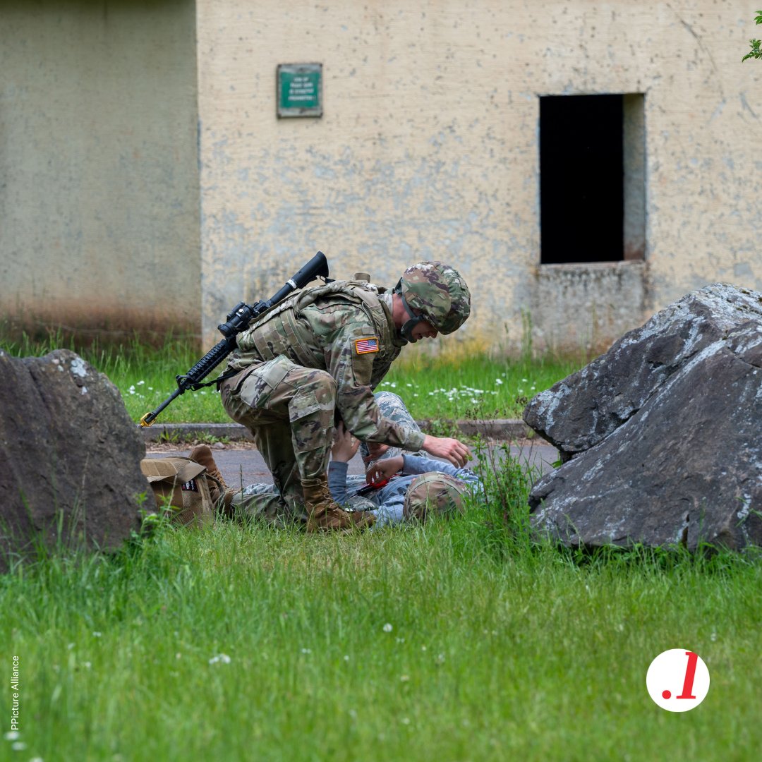loyalmagazin's tweet photo. 👉 #Baumholder ist einer der größten Standorte der 🇺🇸 -Streitkräfte in #Europa. Der Übungsplatz (Foto) ist essenziell für das Training von US-Soldaten. Zu den dort stationierten 5.000 Mann kommen 2026 weitere 1.000 hinzu. Sie werden aus Stuttgart nach Baumholder verlegt.
🧵1/2 https://t.co/BoESFvrAyD