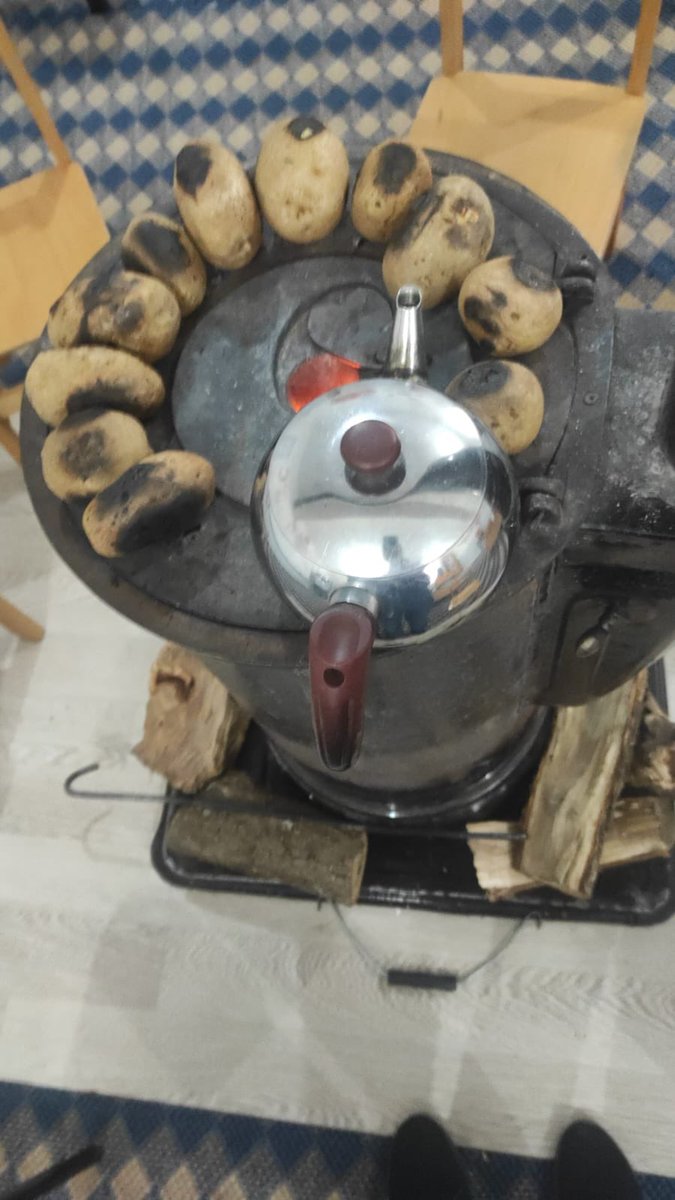 Sobamız hem bizi ısıttı hem karnımızı doyurdu.😊 Miniklere afiyet olsun.😋🌸
<a href="/bingolmem/">Bingöl MEM</a> 
<a href="/MustafaOzel66/">Mustafa Özel</a> 
@KarliovaMEM 
<a href="/Maliyldz12/">Mehmet Ali YILDIZ</a>