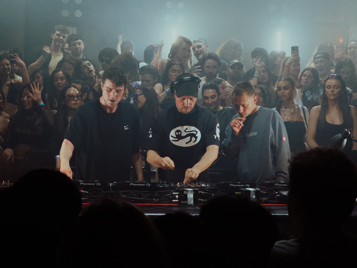 Fred again.. x Overmono x Lil Yachty pop up show in New York #shotoniphone