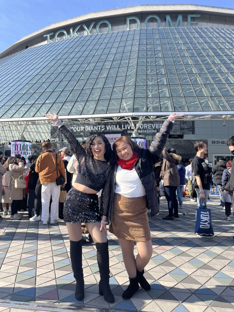 maplelattay_'s tweet photo. I’M HERE!!! #TokyoTSTheErasTour!!! https://t.co/HTvLWNVWEA