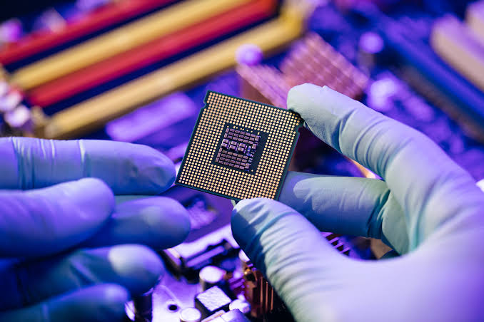 🚨 Mumbai based CG Power and Industrial has teamed up with Renesas America and Stars Microelectronics (Thailand) in a jv agreement and proposed to set up an outsourced semiconductor assembly and testing facility in India.